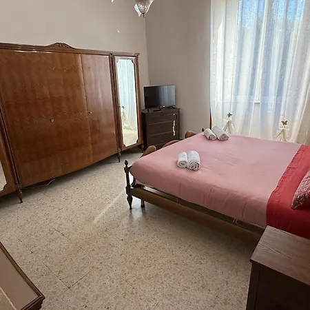 In - Lovely Near The Airport Naples