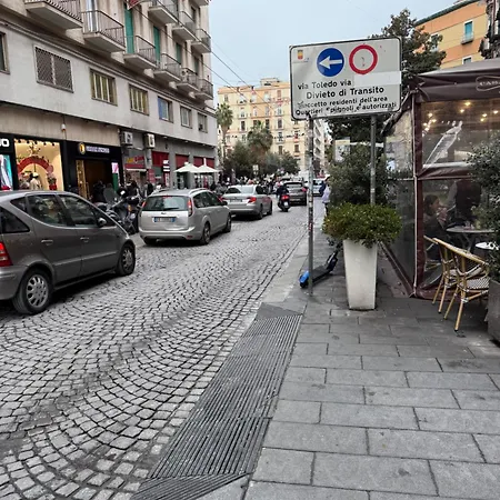 Maison Toledo 376 Affittacamere Napoli