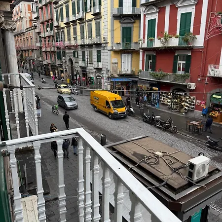 Maison Toledo 376 Napoli