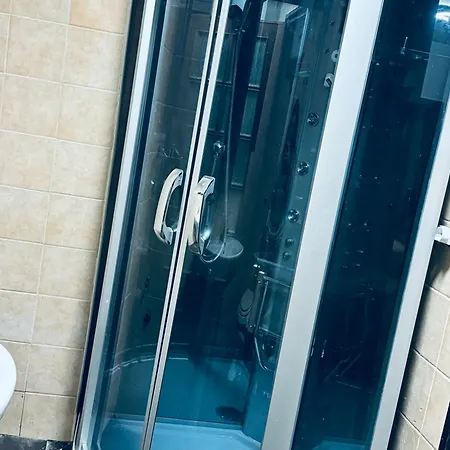 Diamond Apartment *
