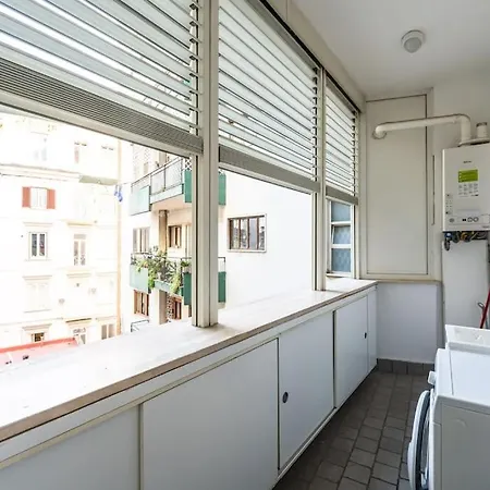 Apartment Chiaia-piazza Amedeo Close Metro Station And Sea *
