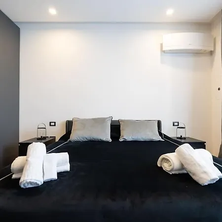 Apartment Chiaia-piazza Amedeo Close Metro Station And Sea *
