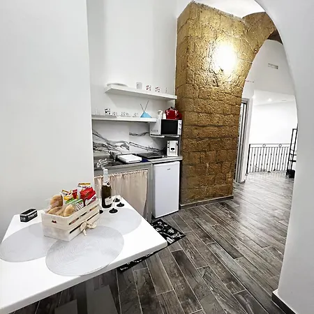 Arco Dei Borboni Frühstückspension *