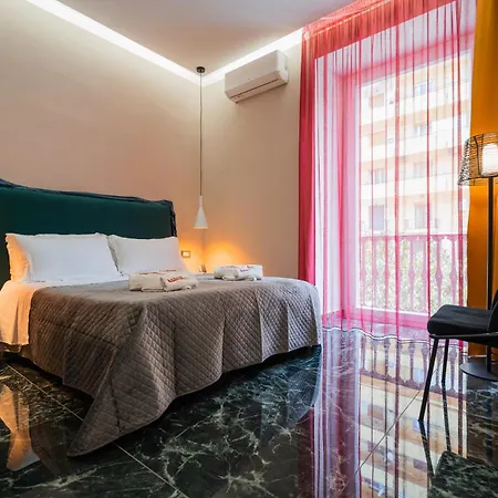 Guest house Lucignoloroom Stazione Naples
