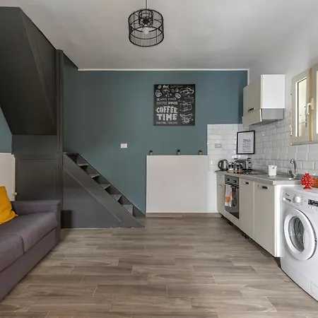 Hub Borgo San Domenico * Naples