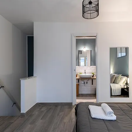 Hub Borgo San Domenico Naples