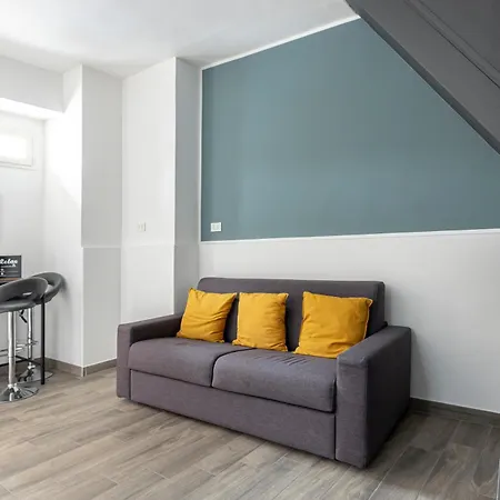 Hub Borgo San Domenico * Naples