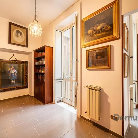 Apartment Casa Leonardo Al Gesu By Domusextra Naples