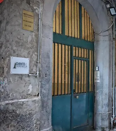 Dante & Serenella Station Affittacamere Napoli