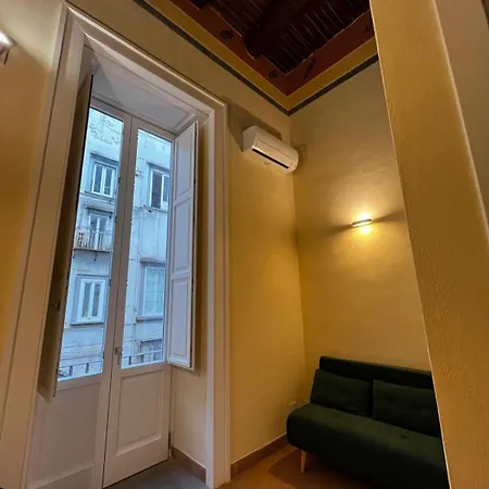 Appartamento Domus Ars San Gregorio Armeno 41 *