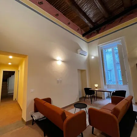 Appartamento Domus Ars San Gregorio Armeno 41 *