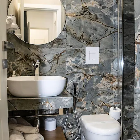 Bed & Breakfast Cuore Urbano Montesanto Naples
