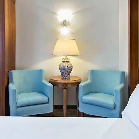 Renaissance Mediterraneo Hotel Naples