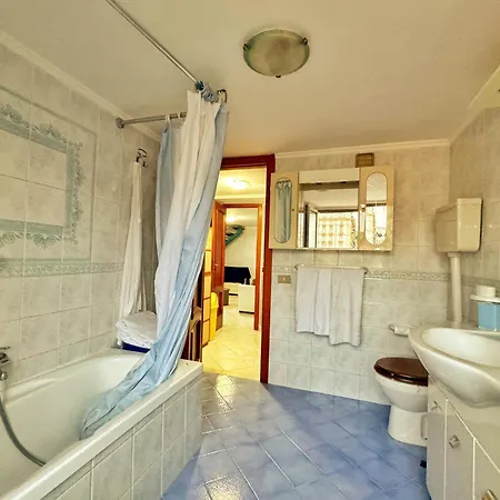 Apartamento Laura House Nápoles