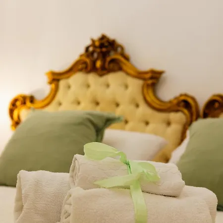 Apartment Giallo Napoletano Naples