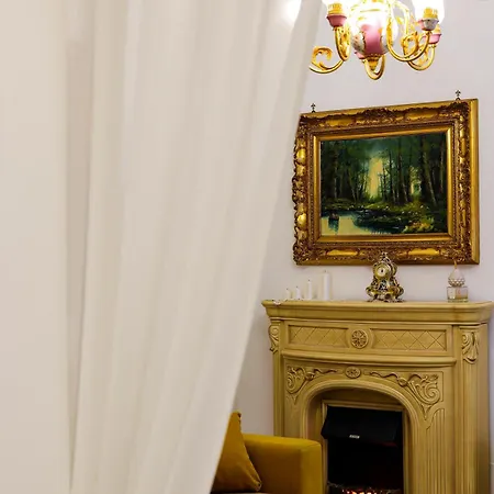 Giallo Napoletano
