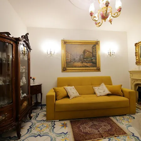 Giallo Napoletano Apartment Naples