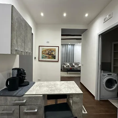 Bilocale A Chiaia Vicino A Via Dei Mille Apartment