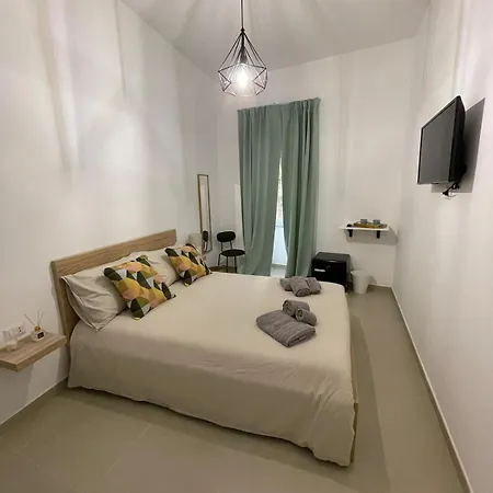 Domus Carmela * Naples