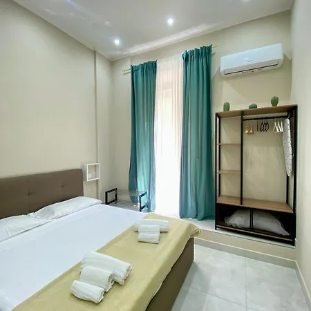 Royal Dream Bed & Breakfast *