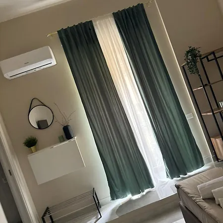 Royal Dream Bed & Breakfast *