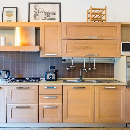 Casa Al Rettifilo Con Terrazzo By Wonderful Italy