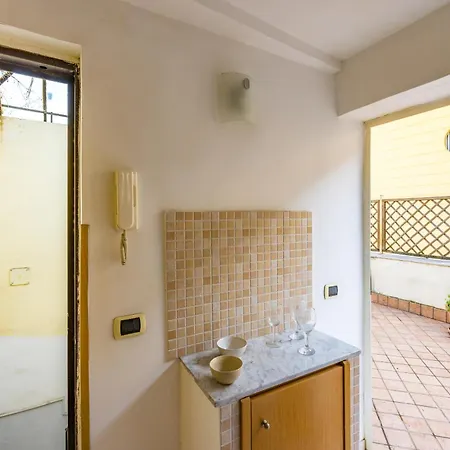 Apartment Casa Al Rettifilo Con Terrazzo By Wonderful Italy Naples