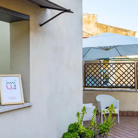 Apartment Casa Al Rettifilo Con Terrazzo By Wonderful Italy Naples