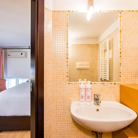 Apartment Casa Al Rettifilo Con Terrazzo By Wonderful Italy Naples