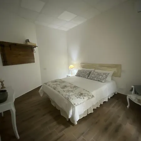 Bed & Breakfast La Di Laura *