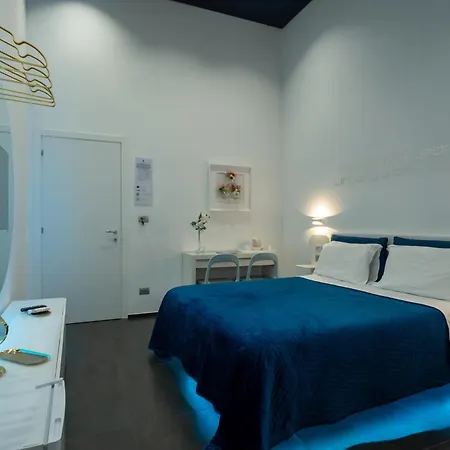 Bed & Breakfast Skyhouse Chiatamone 2*