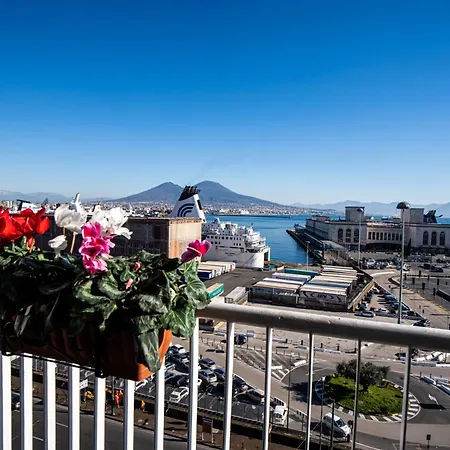 Skyhouse Beverello 3* Naples