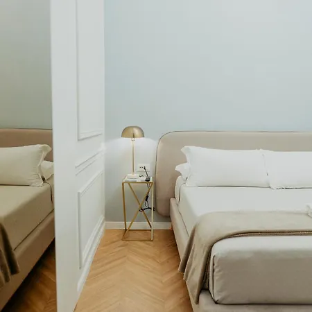 Affittacamere La Cle De La Maison Napoli