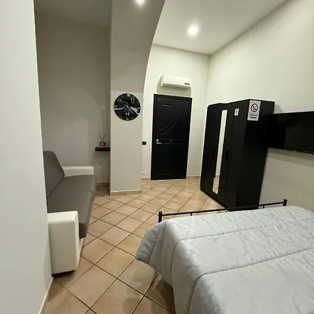 Luigi And Sasy's House Bed & Breakfast Napoli