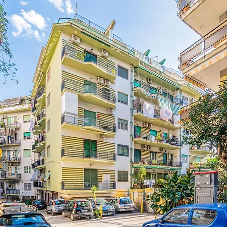 Apartment Bright Private Parking - Happy *