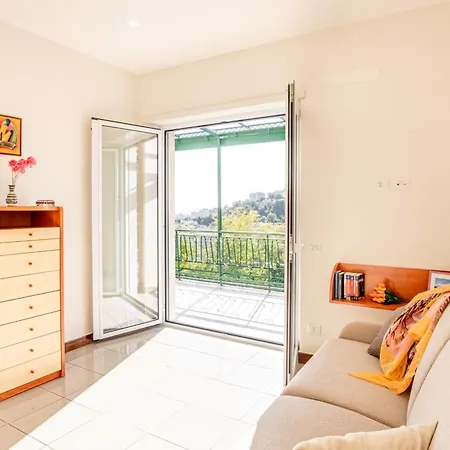 Apartment Bright Private Parking - Happy *