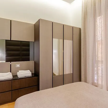 Partenope Luxury Light House Apartment *