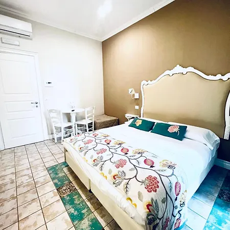 Miluar Relais - - Vanvitelli * Napoli