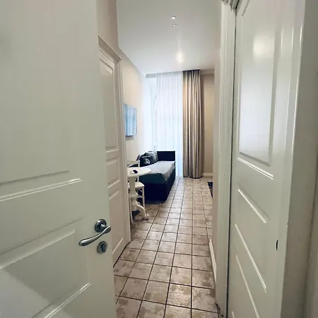 Miluar Relais - - Vanvitelli * Napoli