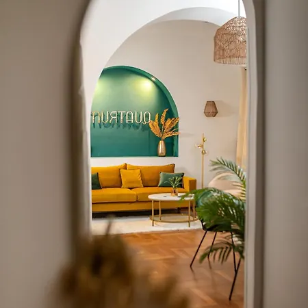 Quatrum Apartment *