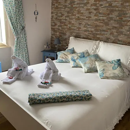 Guest house Le Stanze Di Megaride Naples