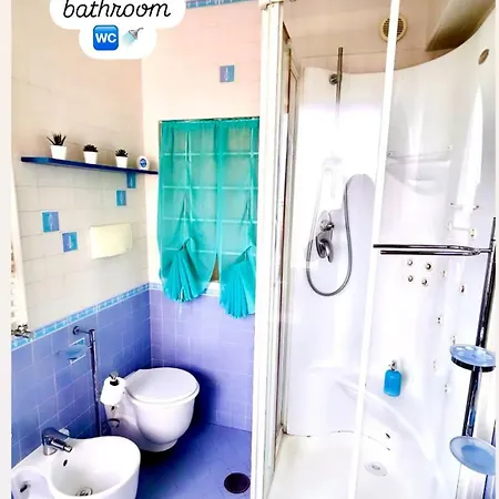 Salotto Napoletano 381 * Неаполь