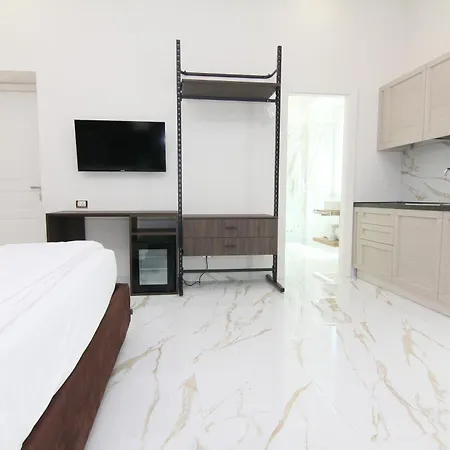 Hotel Auroom *
