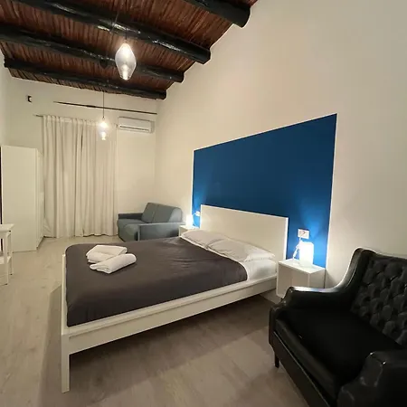 Donna Luisa A Santa Chiara Bed & Breakfast Napoli