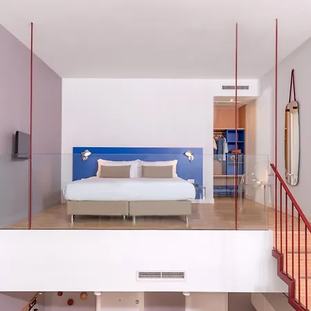 Piazza Bellini&apartments Hotel