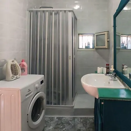 Apartment Tra I Giardini Della Scalinata Di San Gennaro Naples