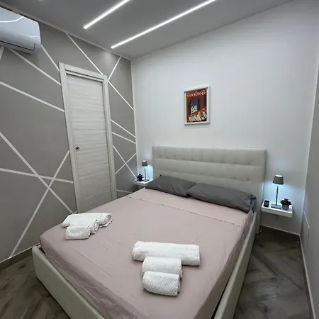 Guest house Nalusa Superior Chiaia - Nel Cuore Della Citta Naples