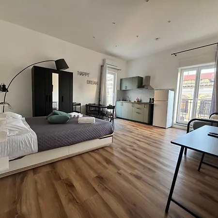Apartment Casa Sulla Stazione Naples