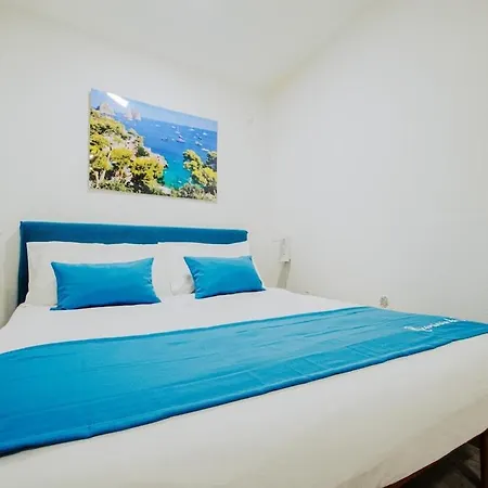 Ricomincio Da 3 Capri Centro Storico Apartment Naples