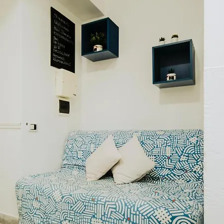 Apartment Ricomincio Da 3 Capri Centro Storico Naples
